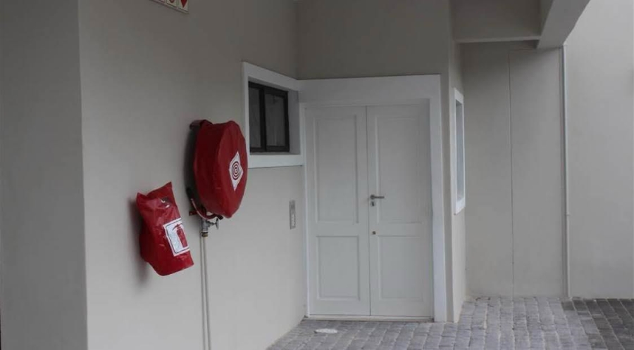 To Let 1 Bedroom Property for Rent in Claremont Western Cape